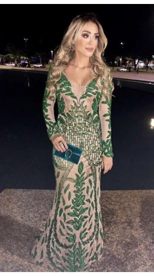 Aluguel - Vestido Verde Longo Bordado Pedrarias 